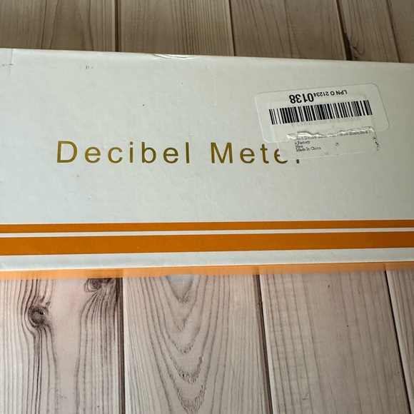 Wall Mounted Sound Level Meter 30‑130dB 11in 4 In 1 Decibel Meter For Classroom - Picture 5 of 5